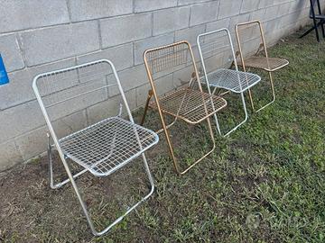 set di quattro sedie da giardino in metallo