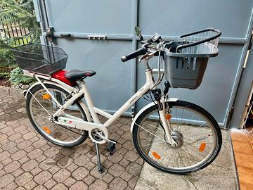 bici elettrica e-bike Italwin Ducati City Queen