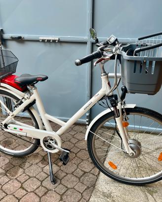 bici elettrica e-bike Italwin Ducati City Queen