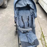 passeggino chiusura ad ombrello 