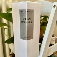 Eau d’Issey di Issey Miyake