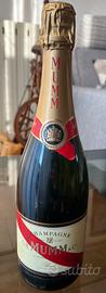 Bottiglia di Champagne G.H. Mumm