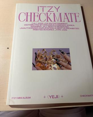 Itzy - Checkmate mini album Yeji ver