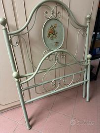 Letto, doghe e materasso ortopedico singolo