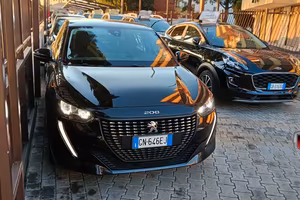 PEUGEOT 208 1.2 BENZ-PREZZO PROMO!