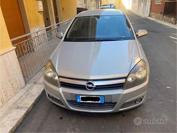 Opel astra 1.9 diesel cosmo 120 cv