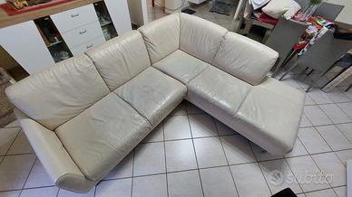 Divano in vera pelle