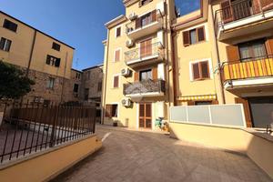 3 LOCALI A FONDI