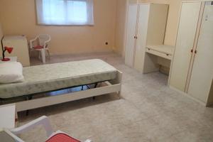 Camera per infermiera/impiegata Policlinico