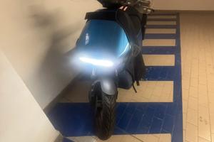 WOW 775 Scooter Elettrico L3e 125cc accessiorato