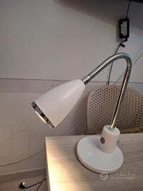 lampada led da tavolo scrivania regolabile