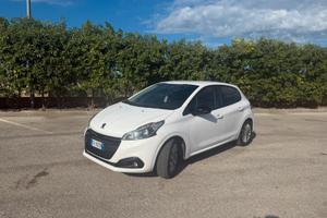 Peugeot 208 1.4 HDI