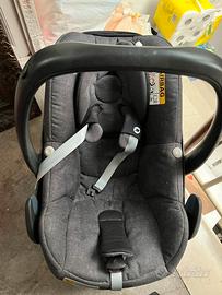 Ovetto Bebè Confort + adattatori per passeggino