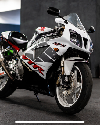HONDA VTR SP2 anno 2003 rc51 sc45 8900km