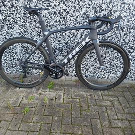 TREK MADONE 9