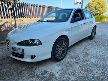 Alfa romeo  147 C.N.C. 21