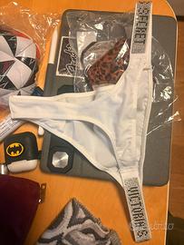 Slip tanga victoria’s secret varie