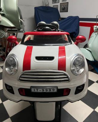 Macchinina elettrica per bambini