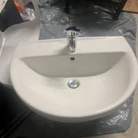 Lavabo con mobiletto laterale