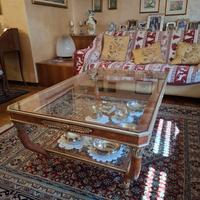 Tavolino decorato legno