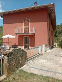 Casa con giardino e terrreno 