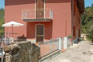 Casa porzione con giardino e terrreno 