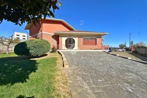 VILLA SINGOLA A CROVA