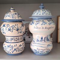 Vasi in ceramica da farmacia
