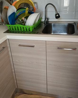 cucina angolare semi nuova