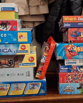 giochi in scatola e puzzle