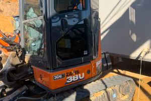 Mini escavatore 38 hitachi