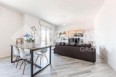 3 LOCALI A SCANDIANO