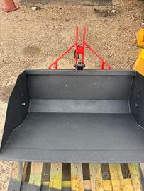 B50 - Benna ribaltabile per trattore