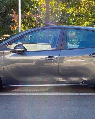 PEUGEOUT 208 1.2 PURETECH 82 5p ALLURE 2015