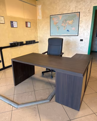 Set Scrivania Ufficio Angolare con mobile e sedia