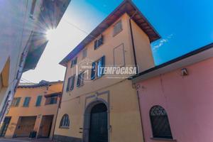 TRILOCALE IN ELEGANTE CONTESTO STORICO - PIENO CEN