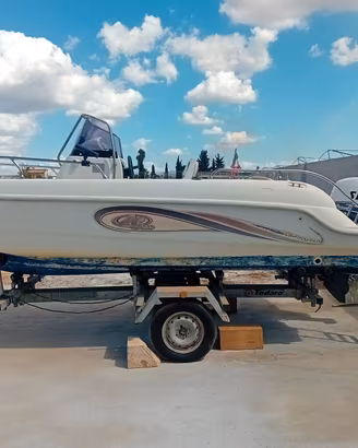 Barca 18 open 560 motore 40/60  Yamaha e carrello