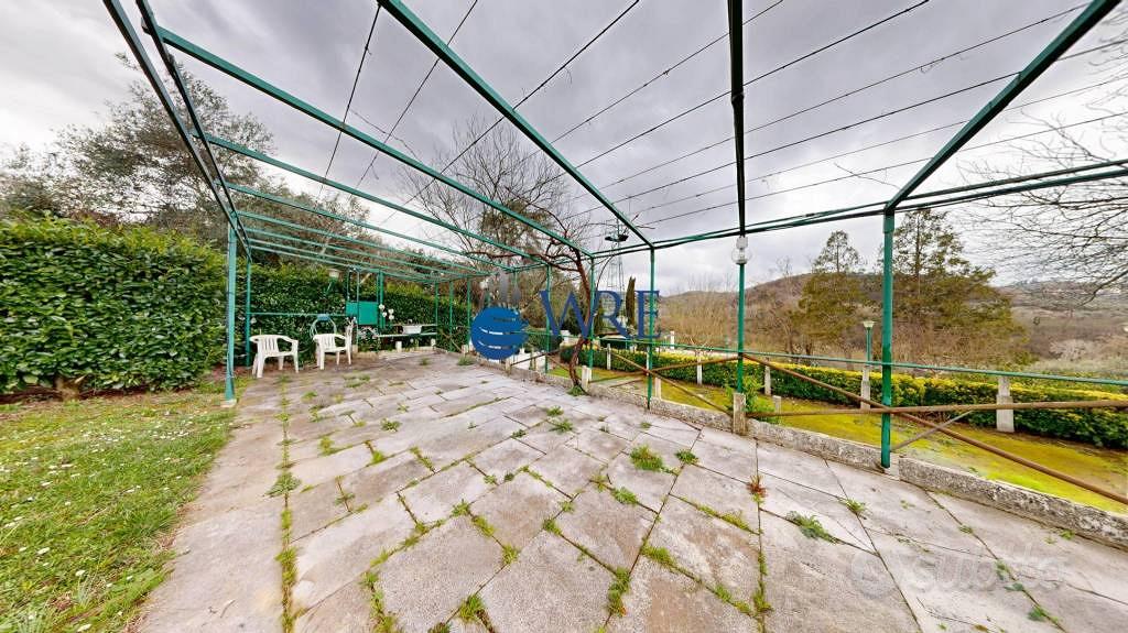 Rustico / Casale di 2392 m² con 3 locali e box aut - Vista 4