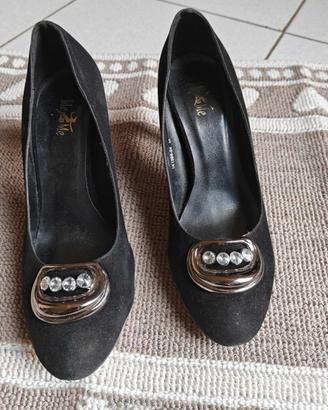 Scarpe con tacco mai usate