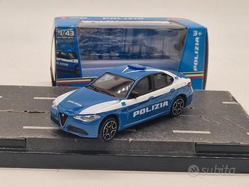 ALFA ROMEO Giulia Polizia di Stato - Burago - 1/43