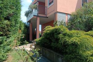 S.Mauro alloggio in villa con giardino privato