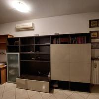 Mobile sala+cassettiera melaminico+tavolo+divano