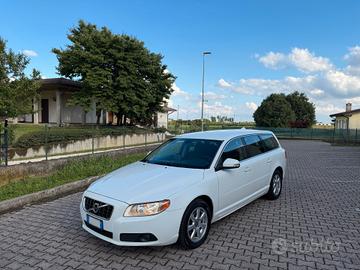 Volvo V70 D3 2.0d Summum EURO5