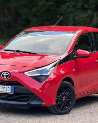 Toyota Aygo Connect 1.0 VVT-i 72 CV 5 porte x-clus