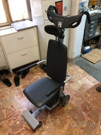 Montascali scendiscale elettronico disabili