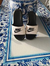 ciabbate nike bianche