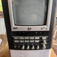 Cantatù karaoke con tv.