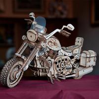 Cruiser motorcycle in legno, in 3D, da tavolo