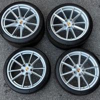 CERCHI ORIGINALI PORSCHE 911 SERIE 992 S + PNEU