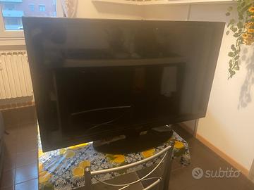 TV CON FIRE SMART 32 POLLICI trattabile